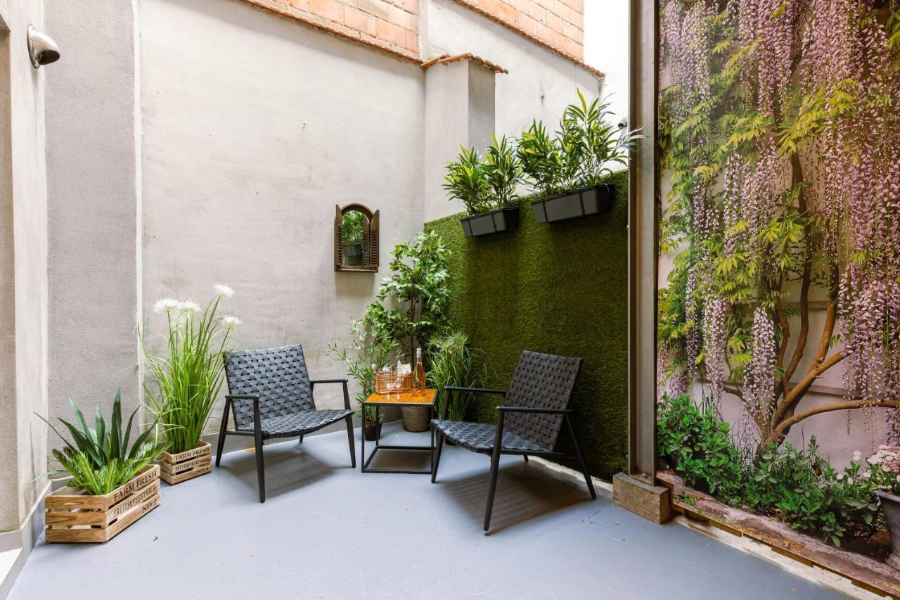 Authentic Apartment In The Heart Of Antwerp Exterior photo